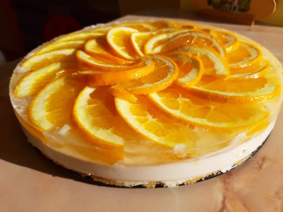 Лесен портокалов чийзкейк бърз и впечатляващ десерт любим на