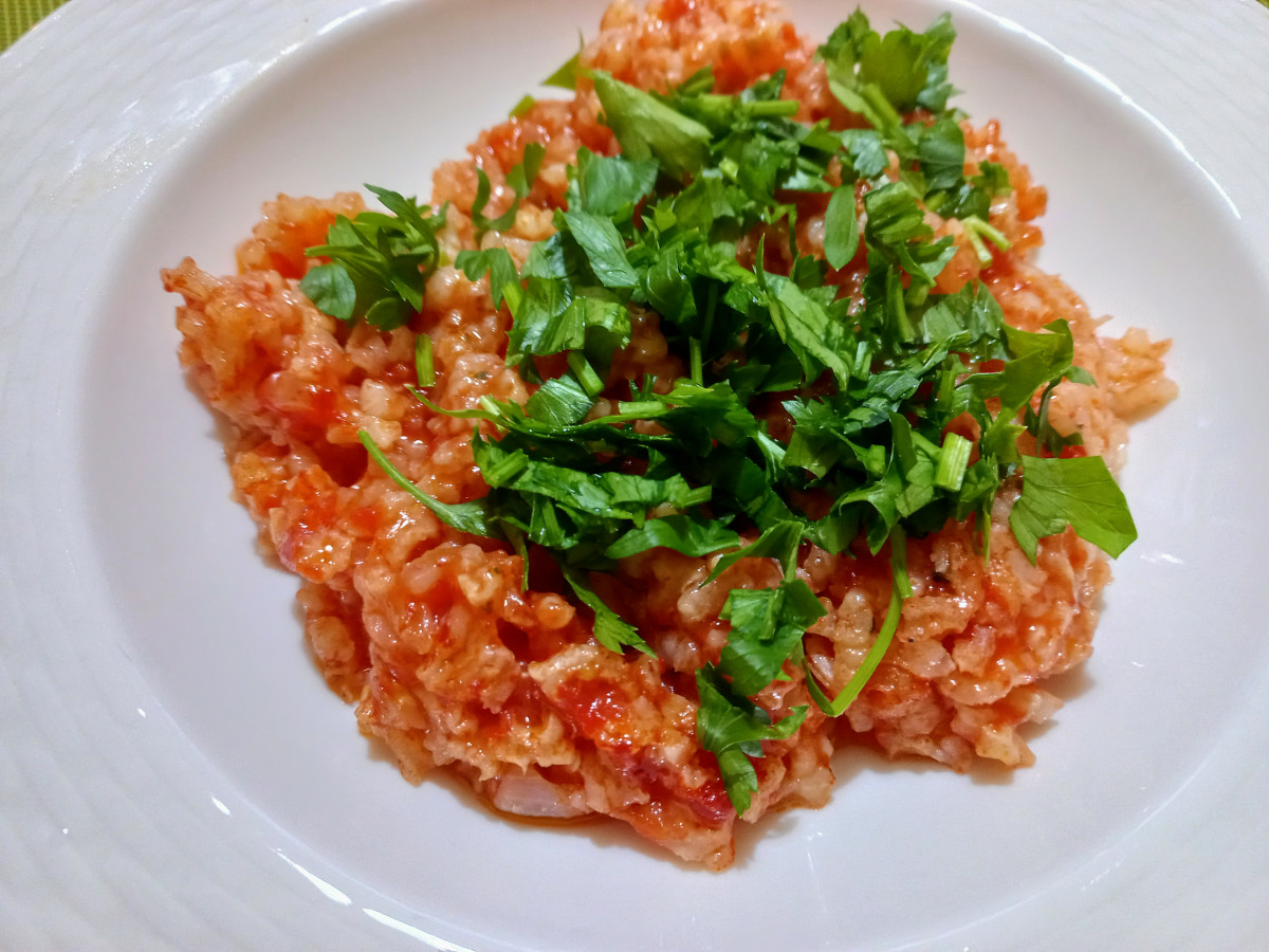 Ориз с домати и червен лук от бабиния тефтер