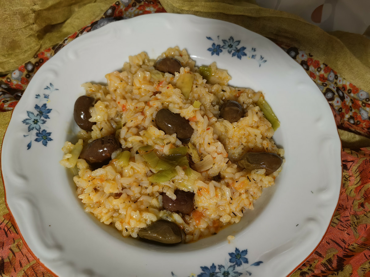 Ориз с маслини в мултикукър е лесна и много вкусна