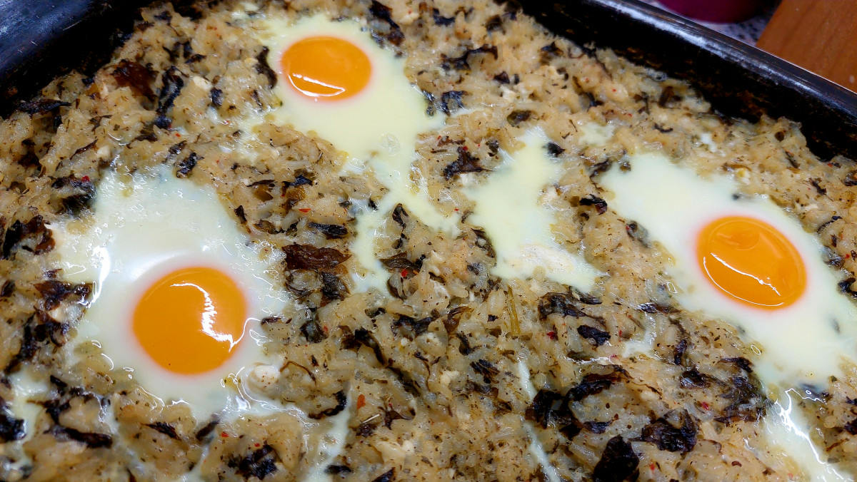 Ориз със спанак и яйца на фурна - бодвайте смелоНеобходими