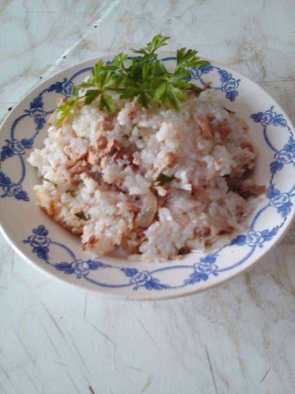 Бял ориз с свинско месо вечната класика в кухнятаНеобходими