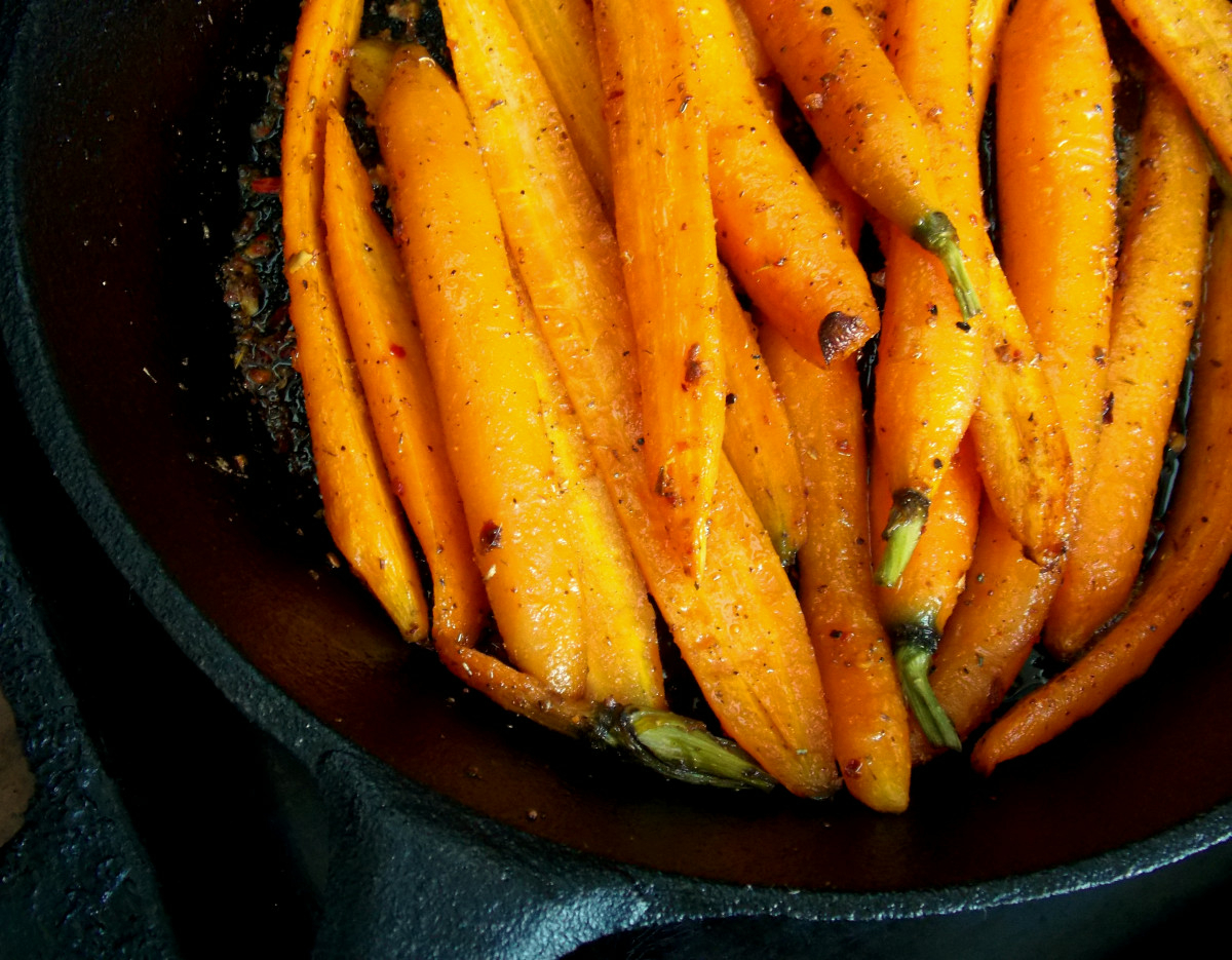 Печени моркови - вкусна и здравословна гарнитура към всяко ястие.Необходими