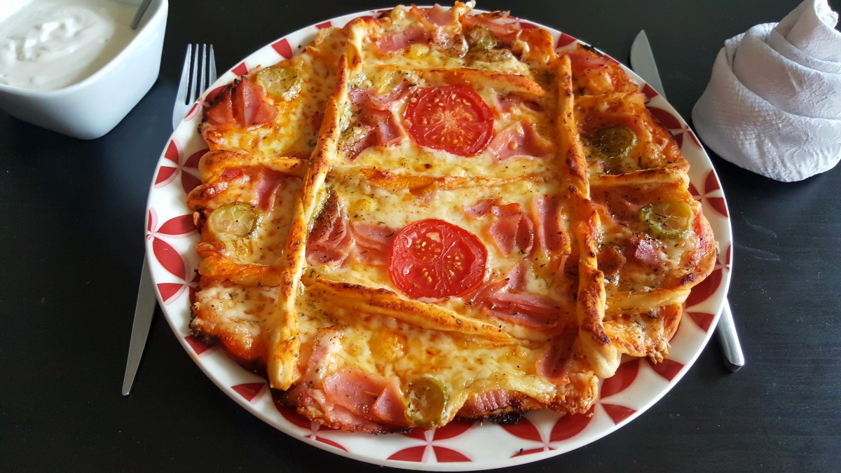 Перфектната пица е с домашно приготвено тесто и ароматна плънка