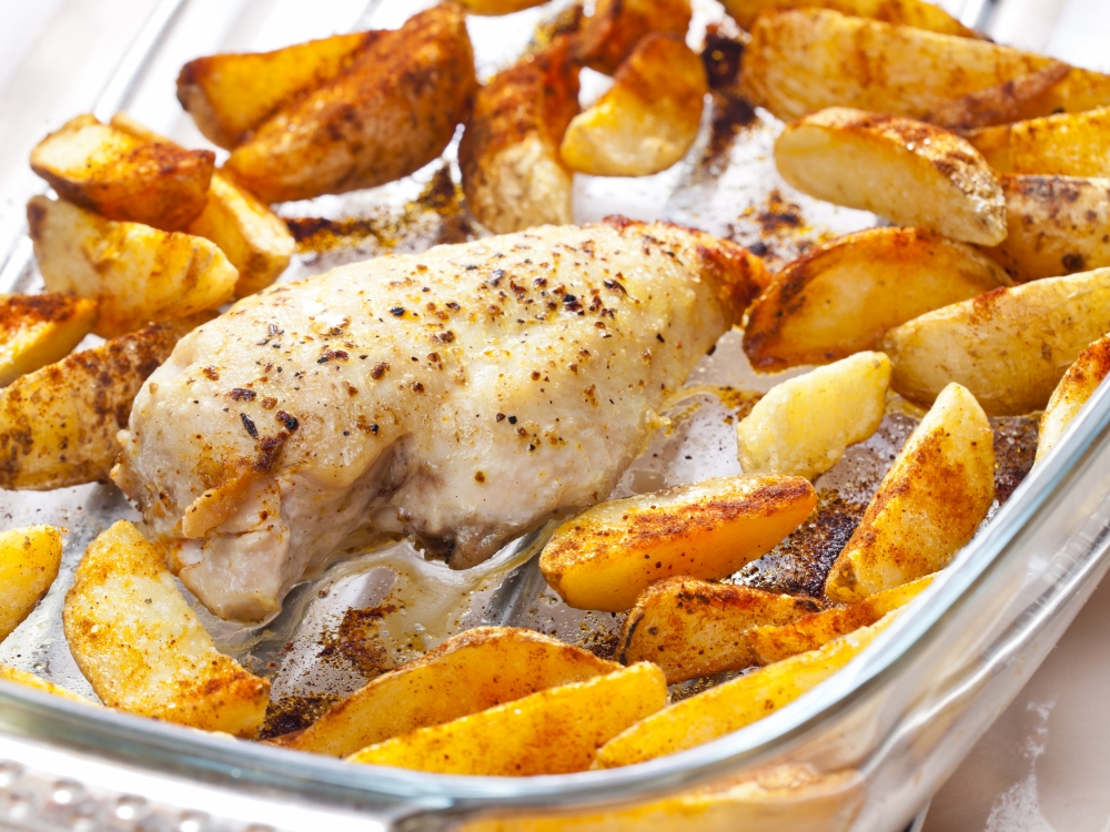 Пиле и картофки с екзотичен аромат и неповторим сладък вкусНеобходими