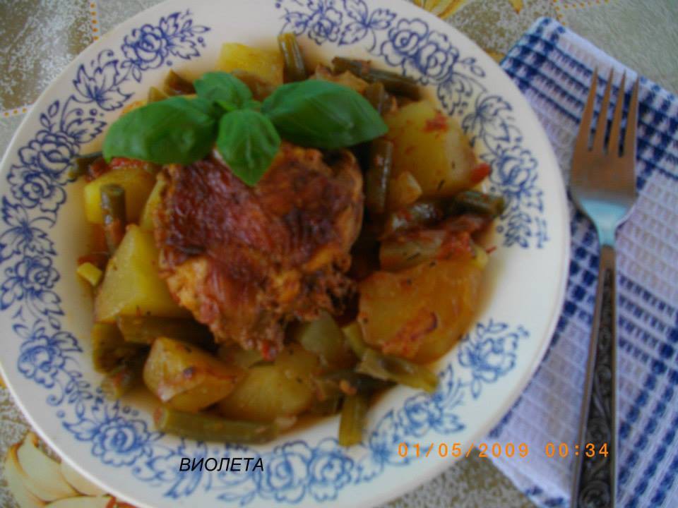 Зеленчукова импровизация върху класическата рецепта за пиле с картофи която