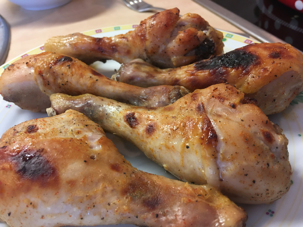 Апетитни пилешки подбредрици - сервират се с желана гарнитура, но