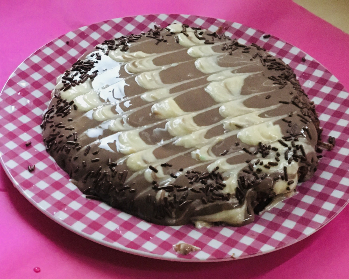 Шоколадово-пудингова торта - топящ се в устата невероятен вкус, който
