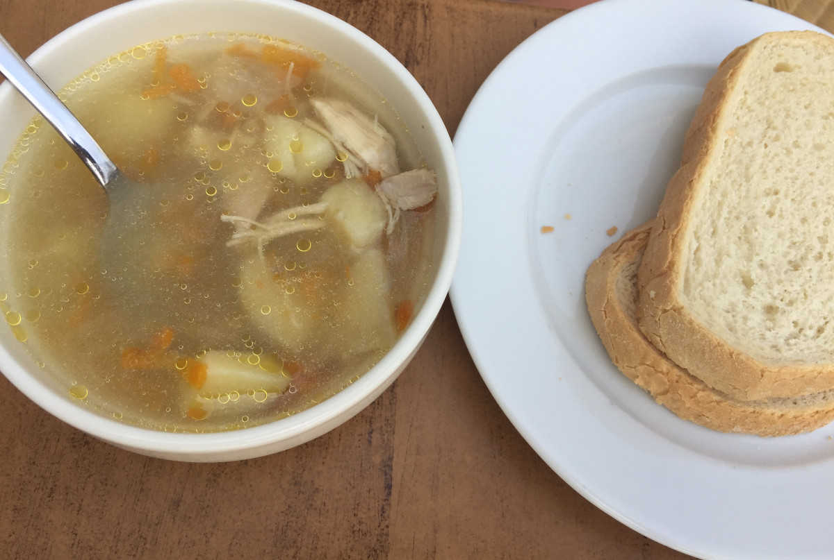 Вкусна и витаминозна пуешка супа подходяща за малки и големиНеобходими