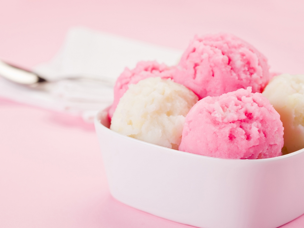 Разкошен домашен сладолед в който няма грам захар дами