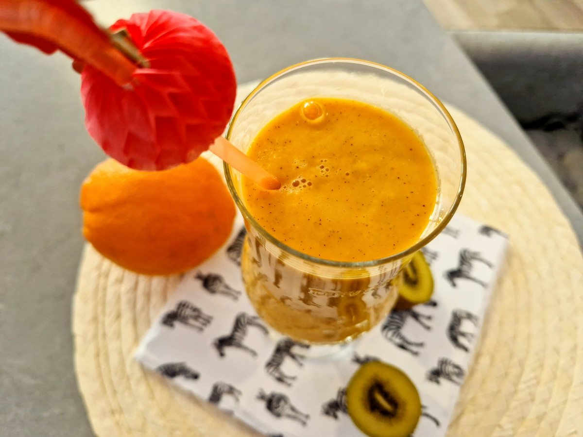 Започнете деня си с този витаминозен шейк от портокал киви