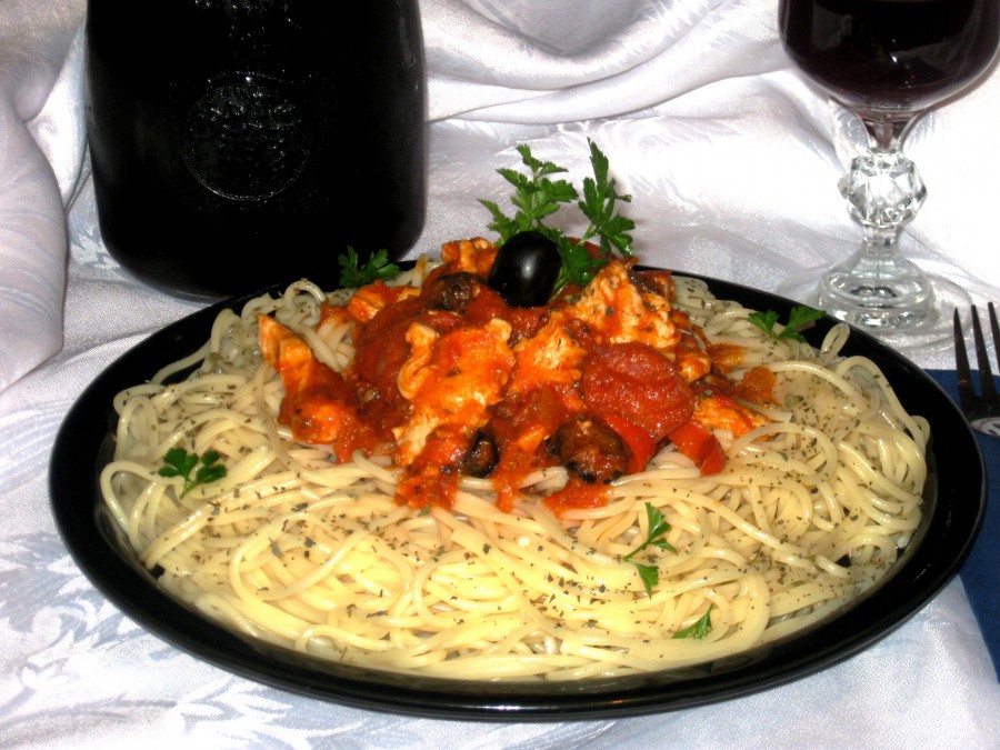 Спагети може да свари всеки но толкова ароматен сос с