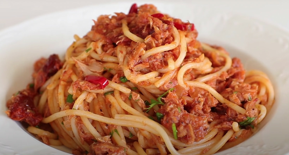 Идеално ястие за любителите на пастатаНеобходими Продукти● спагети - 350