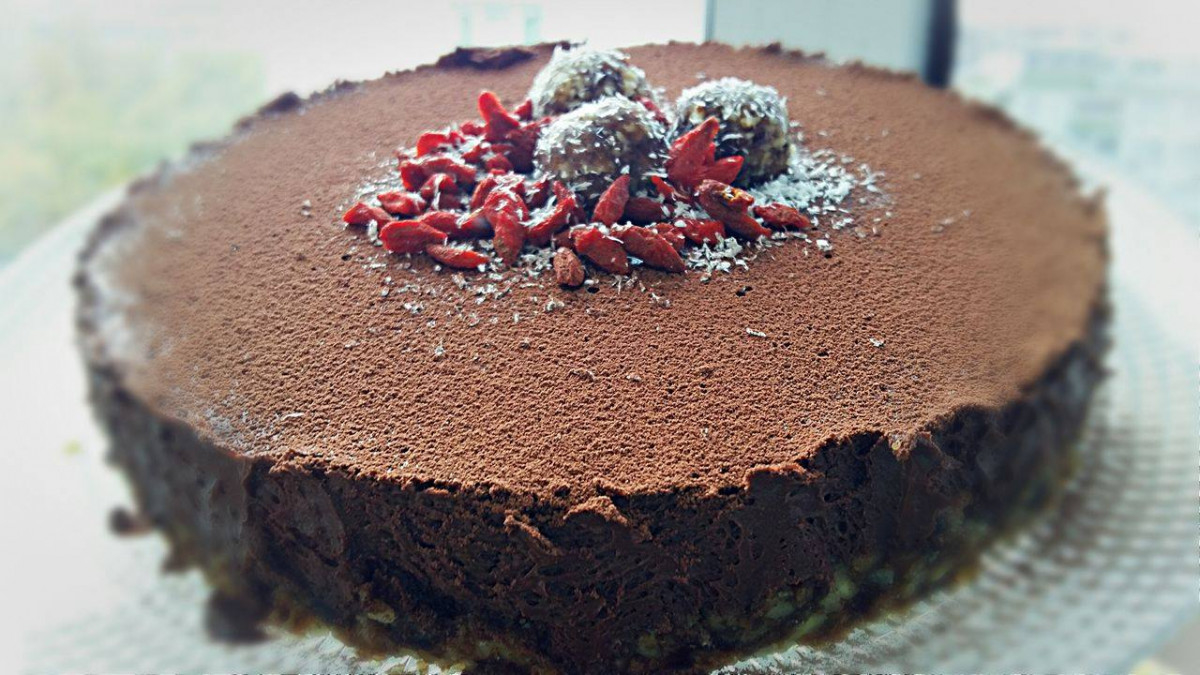 Заложете на нестандартното опитайте тази невероятно вкусна шоколадова тортаНеобходими