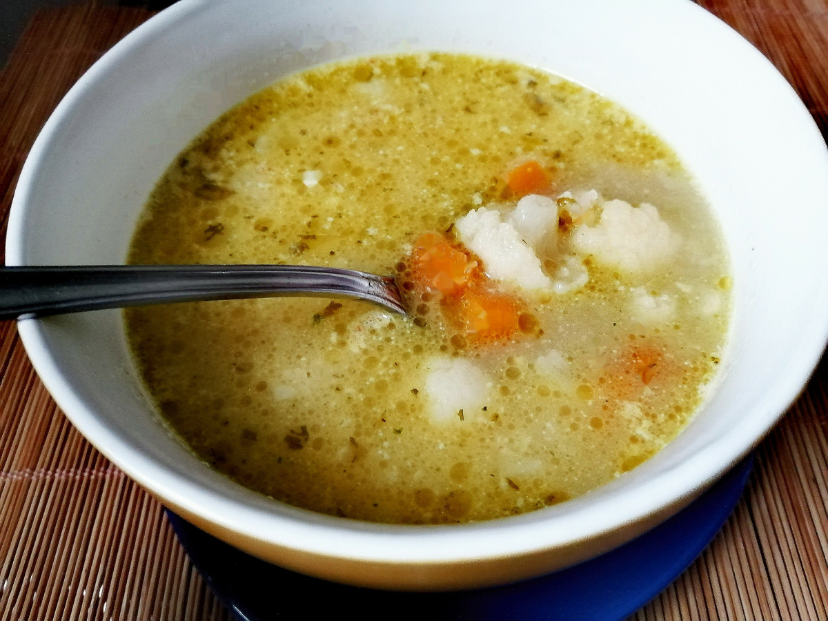 Лесна супичка от карфиол и батат - една по-лека вечеря