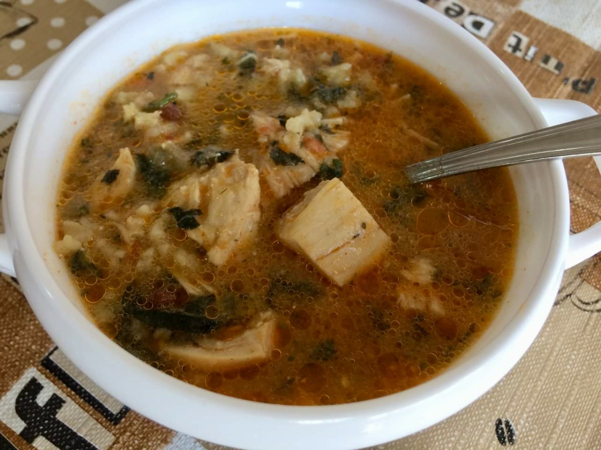 Супа от коприва с месо с която желаем приятен апетитНеобходими