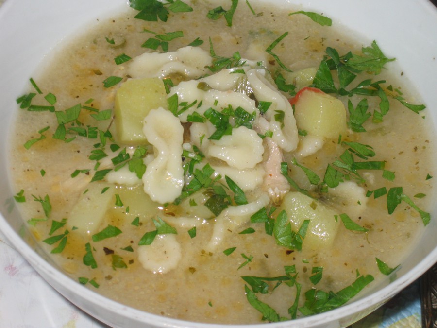Заменете сухите храни с топли супички, които са достатъчно вкусни