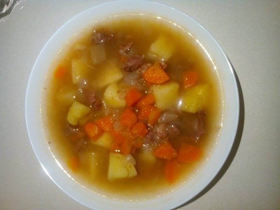 Лека и вкусна супа без застройка която много ни се