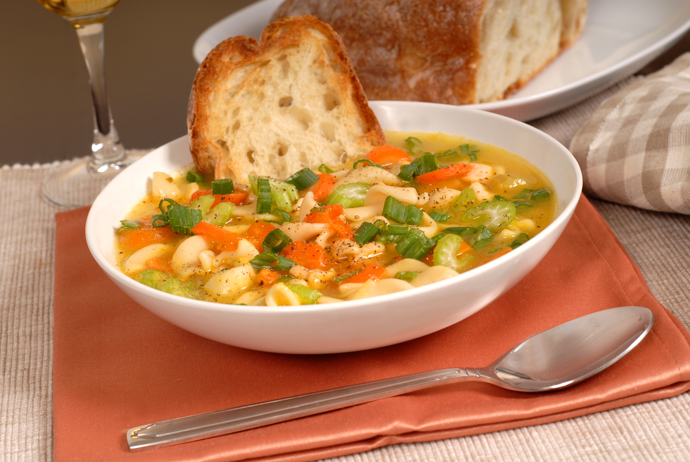 По презумпция всички зеленчукови супи са здравословни, но някои са