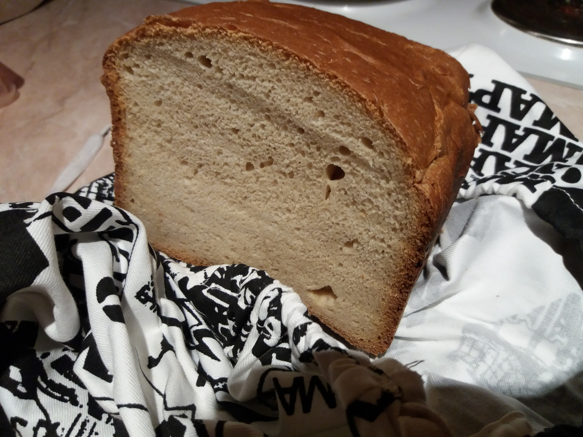 Вкусен и здравословен хляб който насища приготвен в хлебопекарна само
