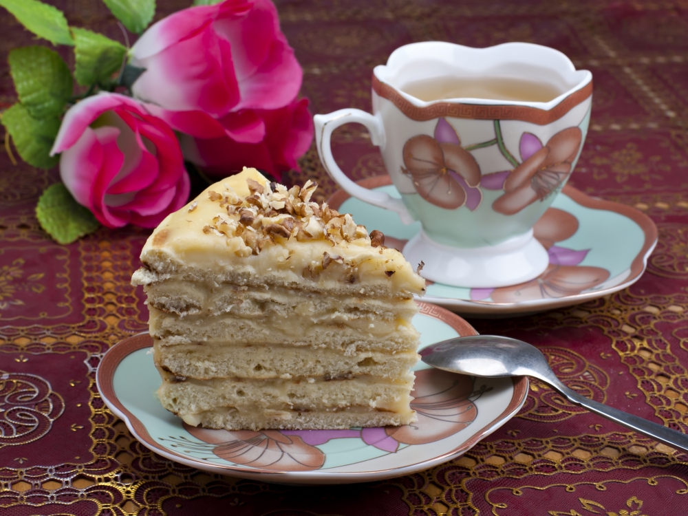 Непременно опитайте тази бисквитена торта с крем кафе, защото не