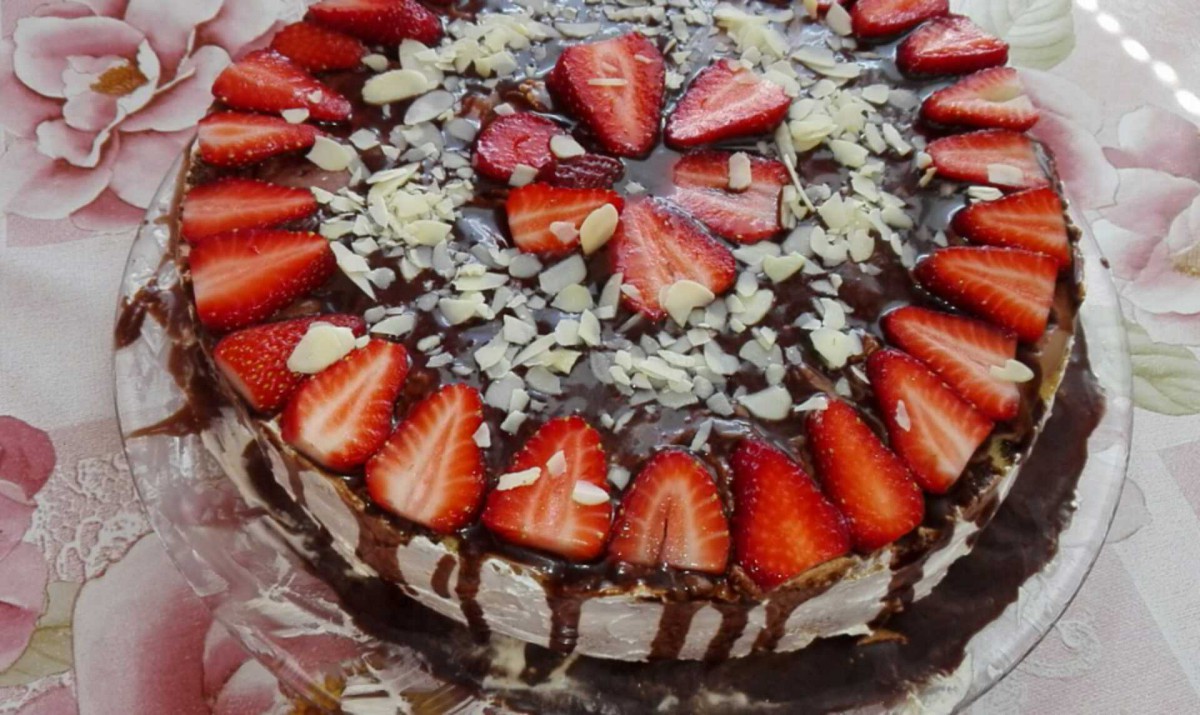 Уникална торта която всяка домакиня ще приготви толкова лесна