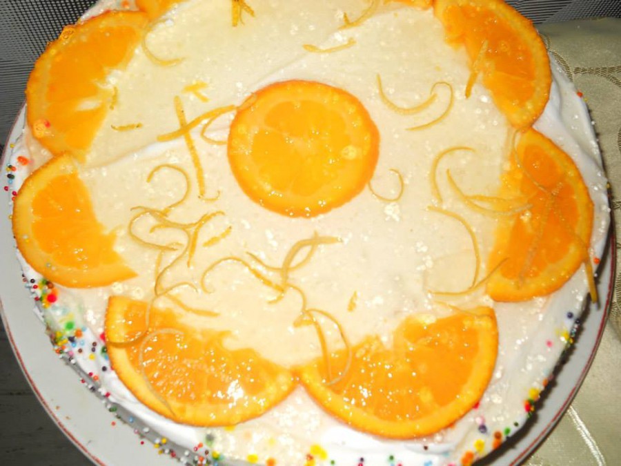 Свежа сметанова торта с портокалов ароматНеобходими Продукти● блатове 3
