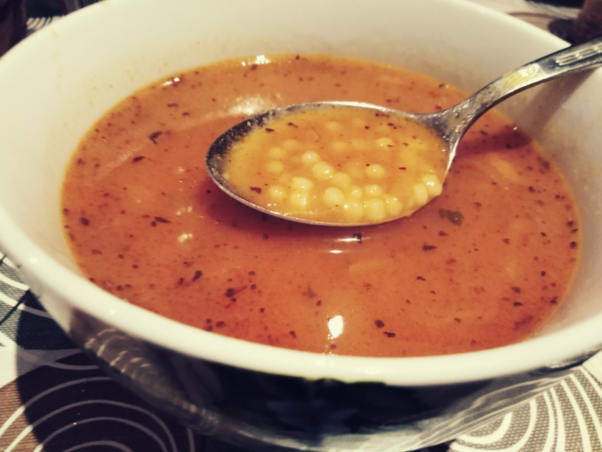 Лесна и много вкусна супа трахана с кускус супер