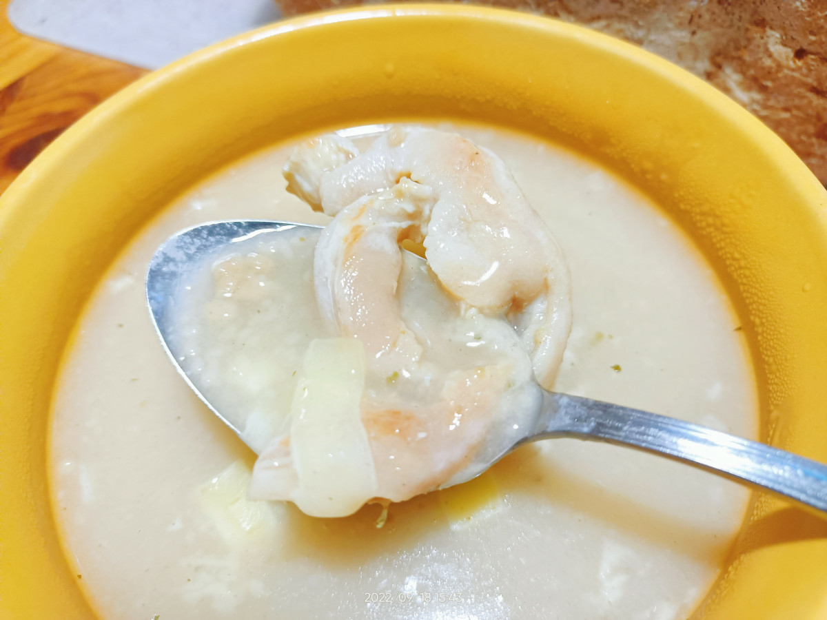 В оригиналната рецепта за таз супа Трахана се ползва халуми