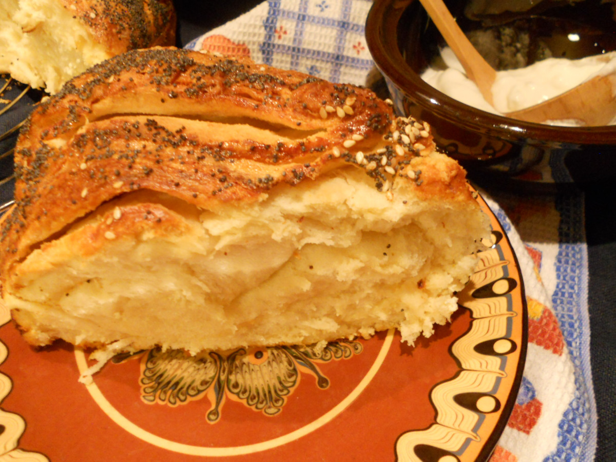 Една от най класическите български закуски е тутманикът топъл уханен