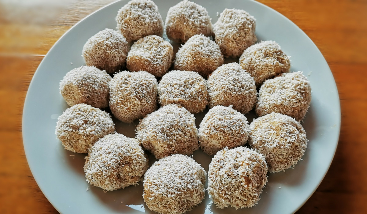 Насладете се на уникалния кокосов аромат на тези домашни бонбони