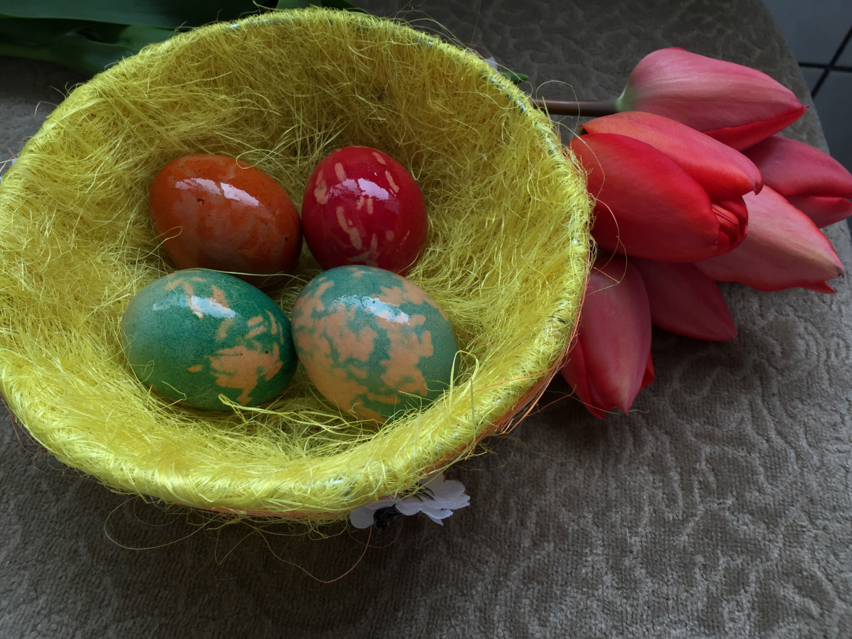 Стара техника за боядисване на Великденски яйца която е актуална