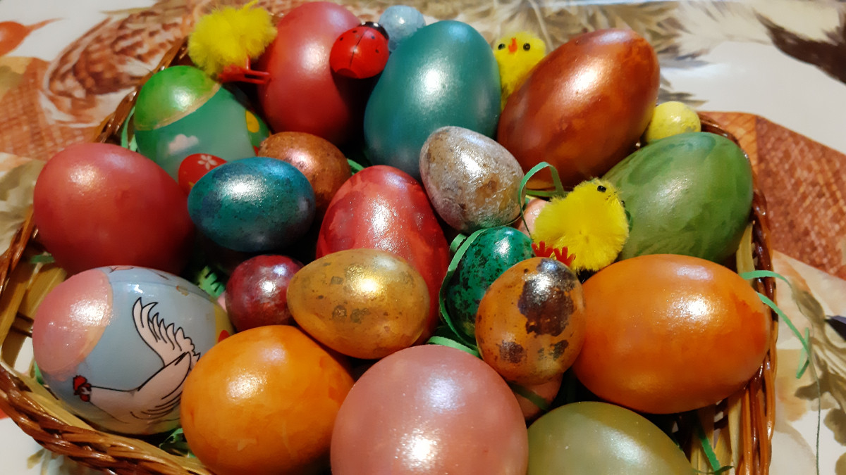 Истинска цветна феерия са тези великденски яйца Необходими Продукти● яйца
